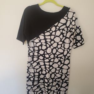 Black and white formal dress (fits like large)